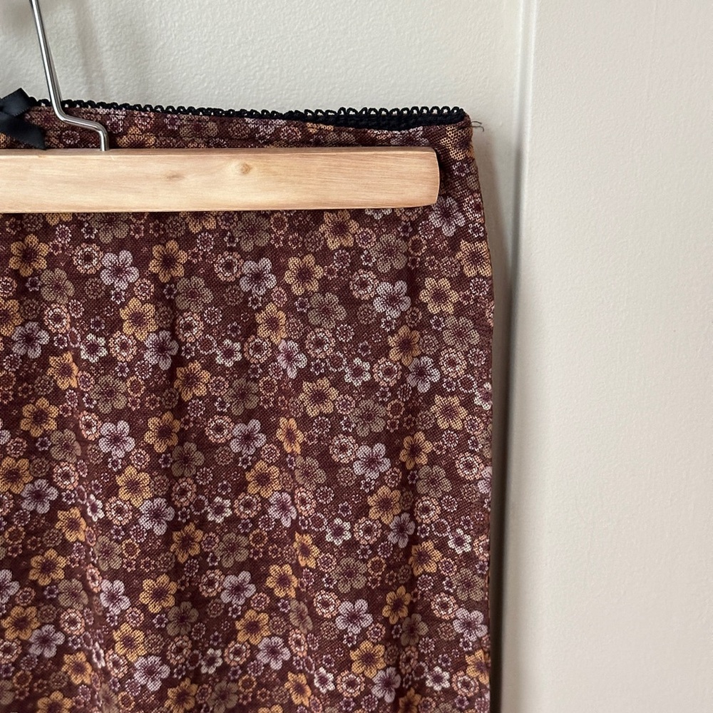 Urban Outfitters Floral skirt size small
